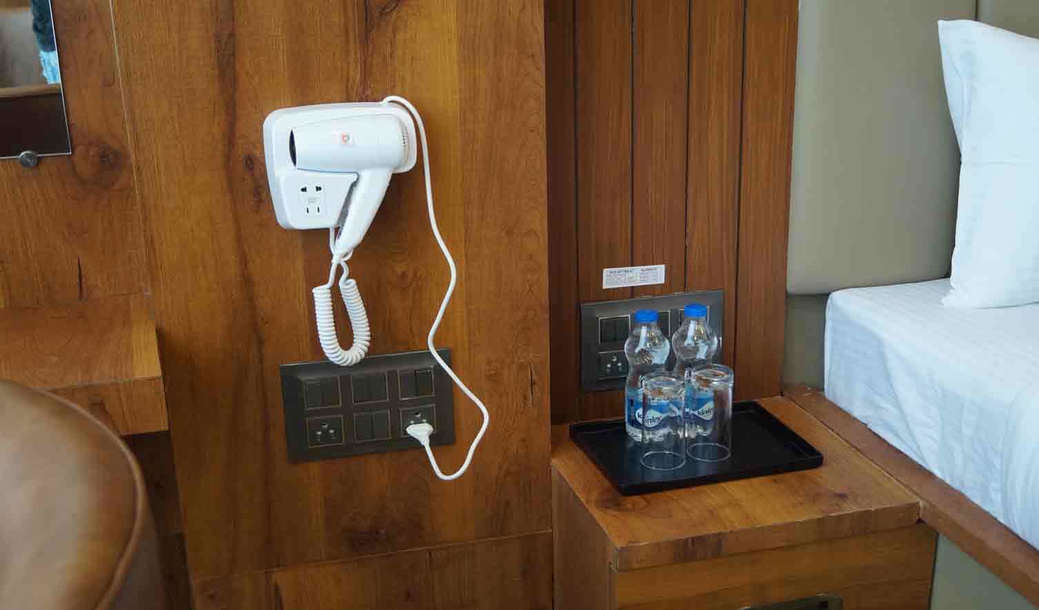 Deluxe Non A/C Rooms Hassan